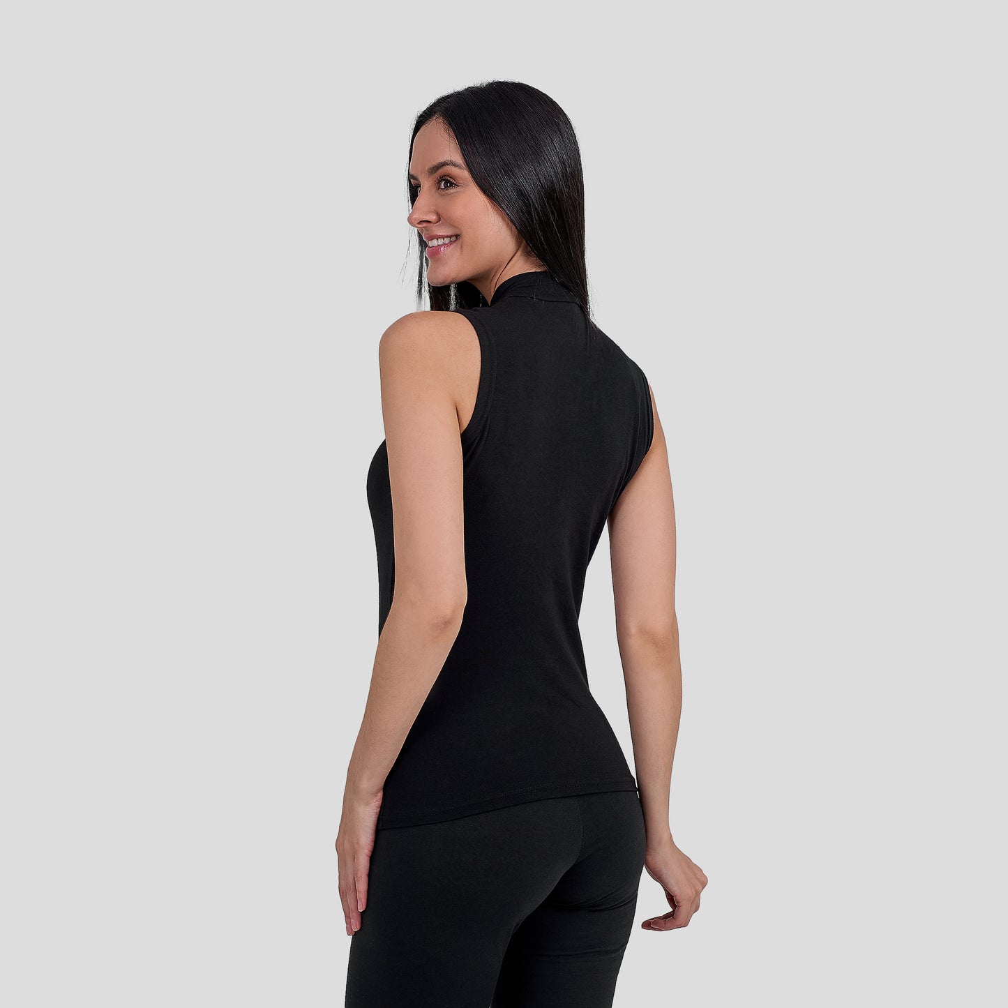 DW 115-4 Sleeveless Mock Neck