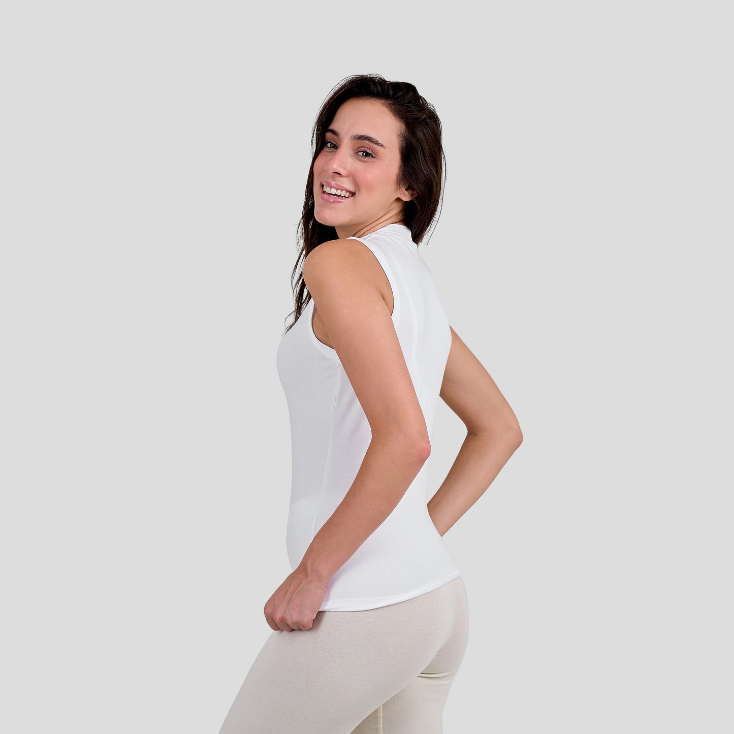 DW 115-4 Sleeveless Mock Neck