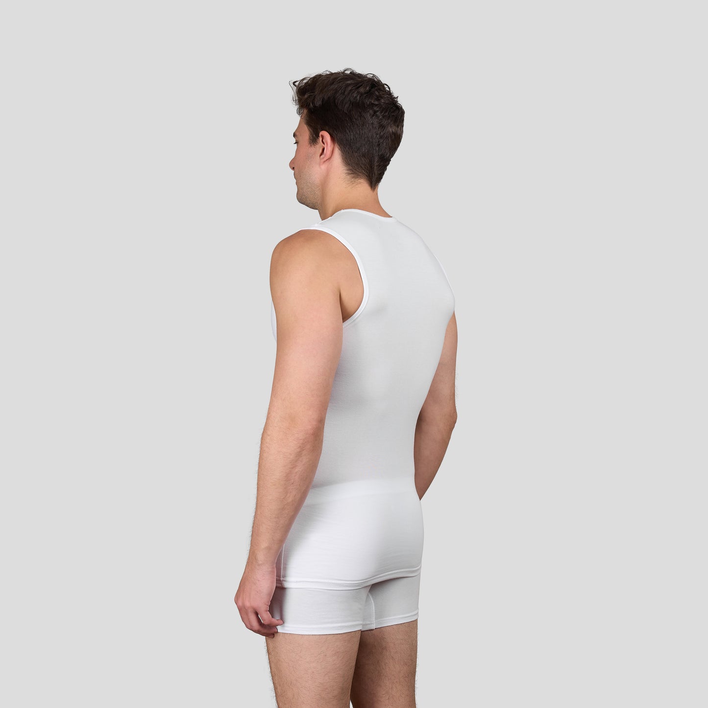 DM 186 Sleeveless Lycra Crew Neck
